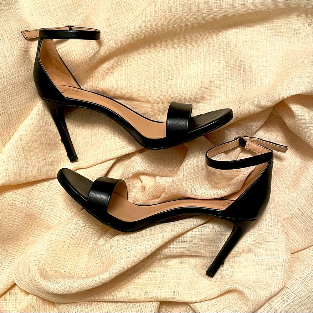 8.5 Black Myla Heels by a new day